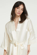 Load image into Gallery viewer, Ginia long silk robe GLR601B