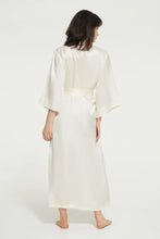 Load image into Gallery viewer, Ginia long silk robe GLR601B