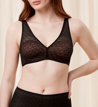 Load image into Gallery viewer, Triumph Signature Sheer p ex 10215909