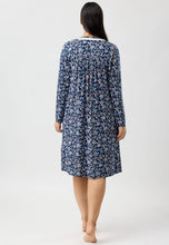 Load image into Gallery viewer, Yuu Java print long sleeved Nightie Y319j5