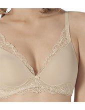 Load image into Gallery viewer, Triumph Amourette Charm p