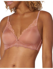 Load image into Gallery viewer, Triumph Amourette Charm p