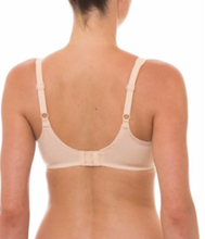 Load image into Gallery viewer, Triumph Ladyform Soft Wired minimiser bra
