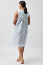 Load image into Gallery viewer, Schrank pansies sleeveless nightie sk807p5