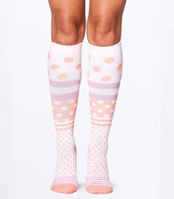 Load image into Gallery viewer, Bamboo Compression Travel Socks