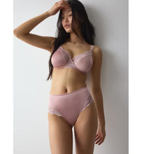 Load image into Gallery viewer, ** NEW Ladyform Soft Maxi Brief