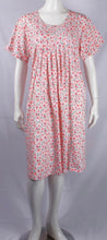 Load image into Gallery viewer, ALICE &amp; LILY stretch knit winter Short Sleeve floral nightie AL/ND-620