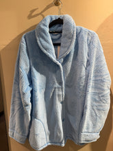 Load image into Gallery viewer, Givoni 7GH37 - DIMPLE BEDJACKET IN CORNFLOWER BLUE Sleepjacket