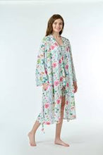 Load image into Gallery viewer, Arabella Robe MD-75A1 white with flowers