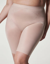 Load image into Gallery viewer, SPANXshape™ Invisible
Mid-Thigh Short 10234R