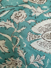 Load image into Gallery viewer, Ambara cotton robe