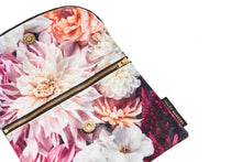Load image into Gallery viewer, Helen Bankers luxury zip clutch