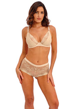 Load image into Gallery viewer, WACOAL Sensu Lace under wire Plunge Bra WE601202