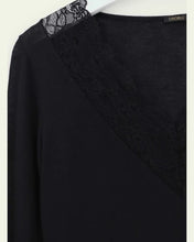 Load image into Gallery viewer, Oroblu perfect line cashmere lace T-shirt long