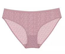 Load image into Gallery viewer, 10222554 Triumph Signature Sheer tai