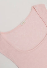 Load image into Gallery viewer, Oroblu perfect line cashmere tank top