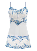 Load image into Gallery viewer, Wacoal Embrace Lace Chemise