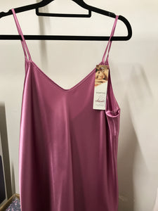 051CH Essence satin chemise.