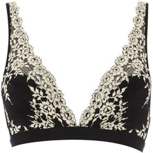 Load image into Gallery viewer, Wacoal Embrace Lace Soft Cup bra