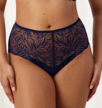 Load image into Gallery viewer, Triumph Essential Lace Maxi 10213479
